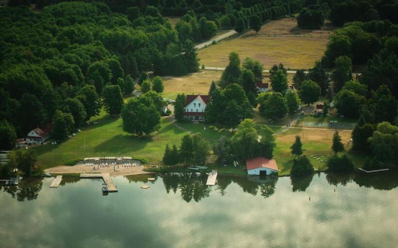 אתר נופש Fountain Point