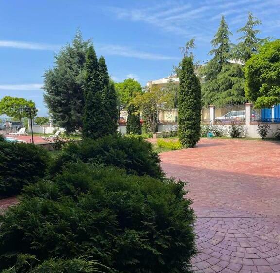 Rich 3 Sp Apartments