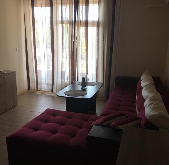 Rich 3 Sp Apartments