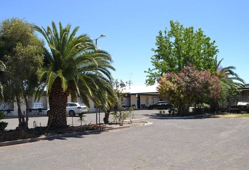 모텔 The Shamrock Hotel Balranald