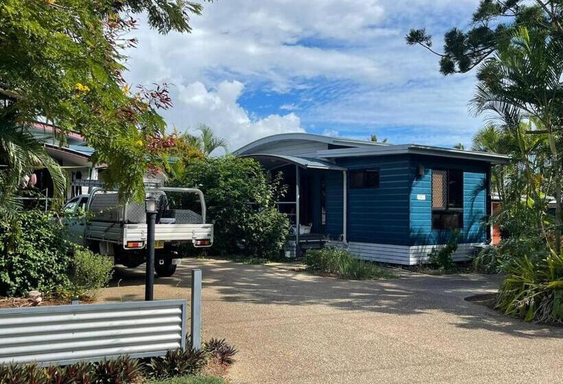 South Gladstone Motel