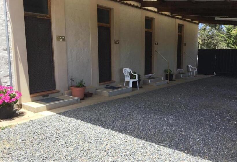 Truro Weighbridge Motel