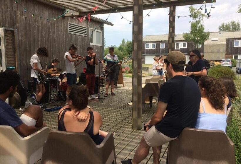 Auberge De Jeunesse Rochefort   Hostel