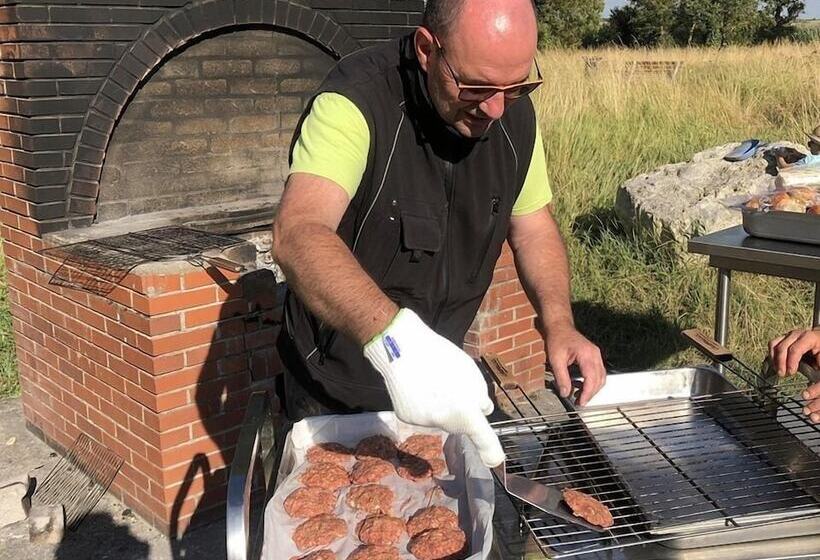 Auberge De Jeunesse Rochefort   Hostel