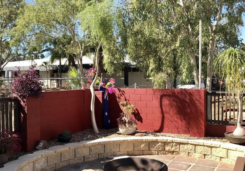 هاستل Kimberley Travellers Lodge  Broome Yha