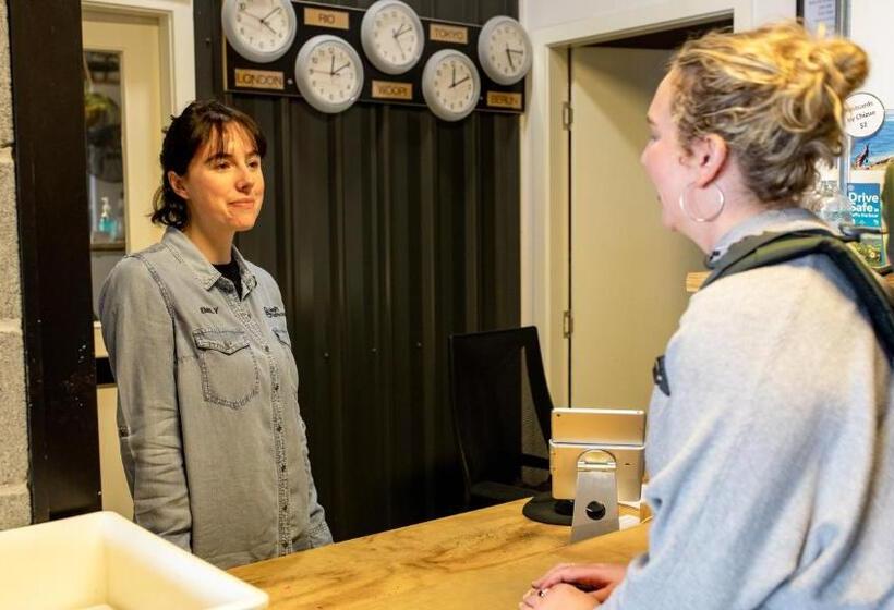 הוסטל Woopi Backpackers