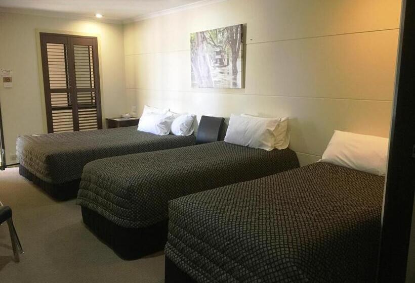 Balranald Club Motel