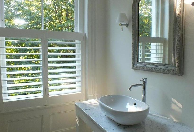 Bear S Well Bed & Breakfast