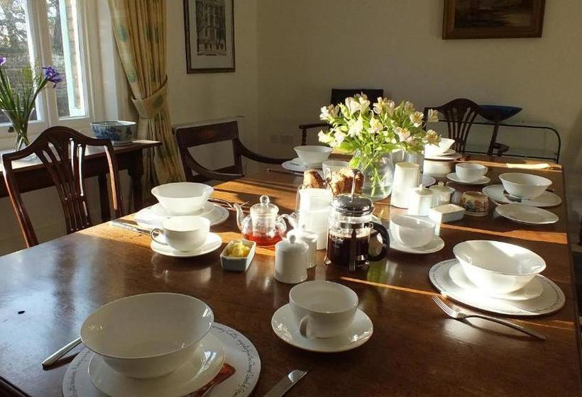 Bear S Well Bed & Breakfast