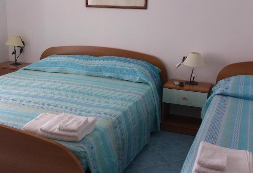 مبيت وإفطار Borgo Marinaro