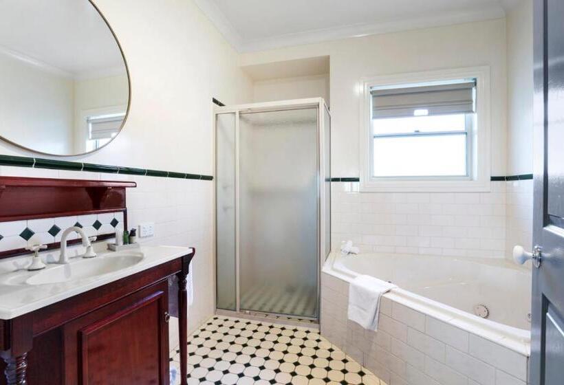 تختخواب و صبحانه Wagga Wagga Country Cottages