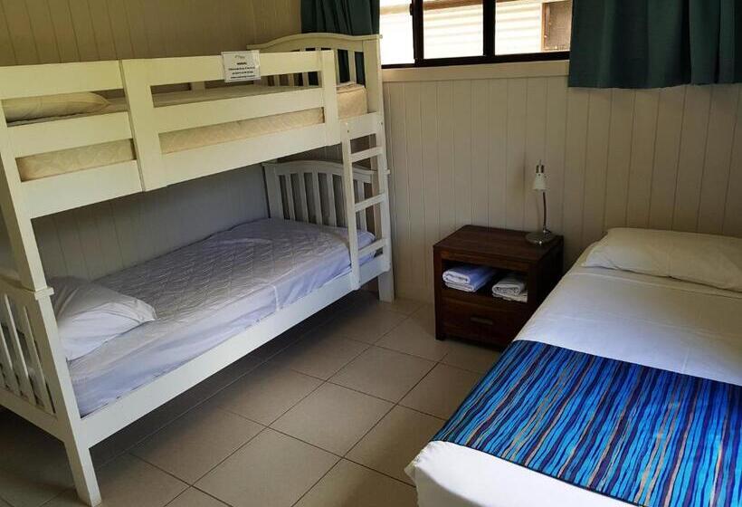 Cardwell Beachcomber Motel & Tourist Park