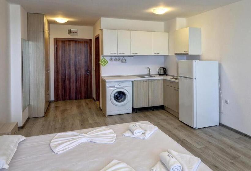 Complex Hunter S Beach