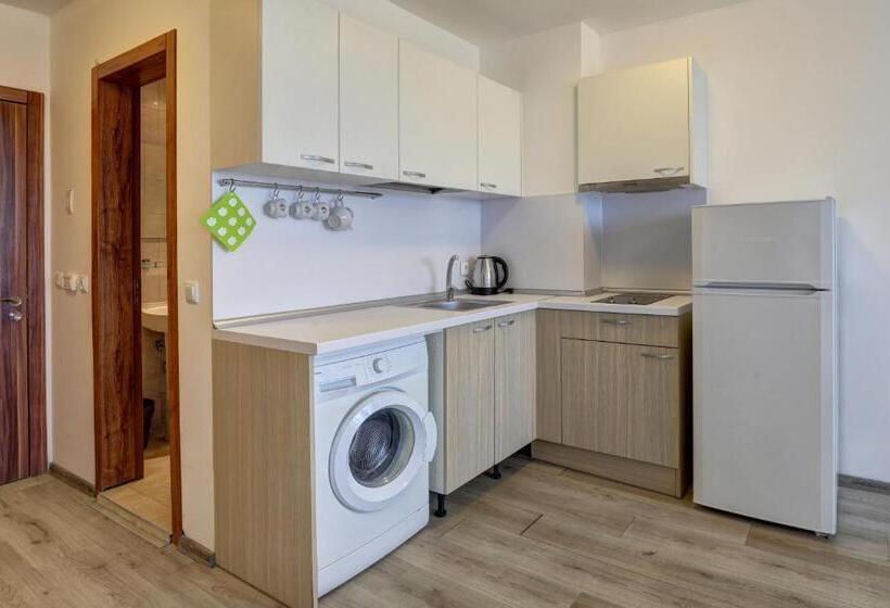 Complex Hunter S Beach