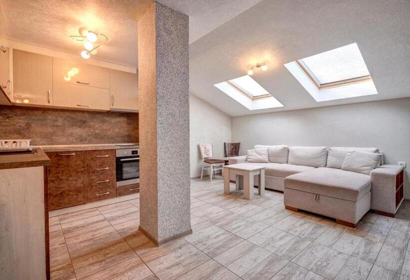 Complex Hunter S Beach