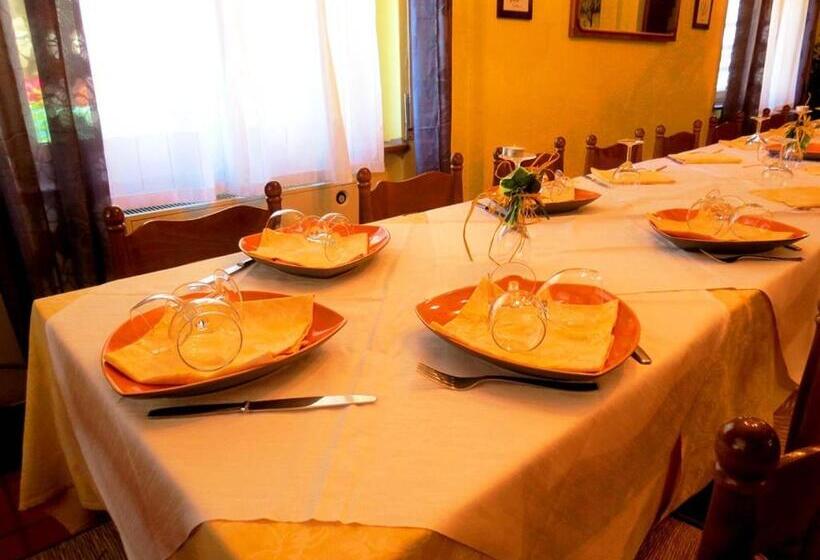 호텔 Albergo Ristorante Canetta