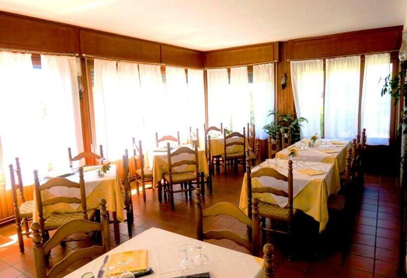 בית מלון כפרי Albergo Ristorante Canetta