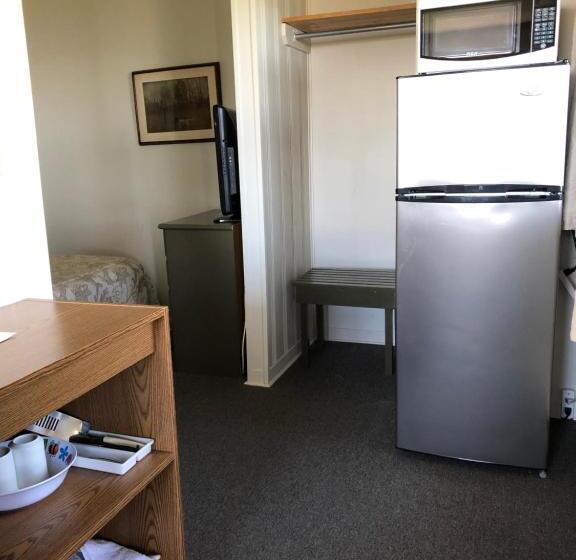 Отель Auberge La Coudriere Cool