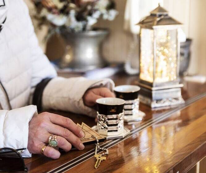 בית מלון כפרי Eiger Chalet