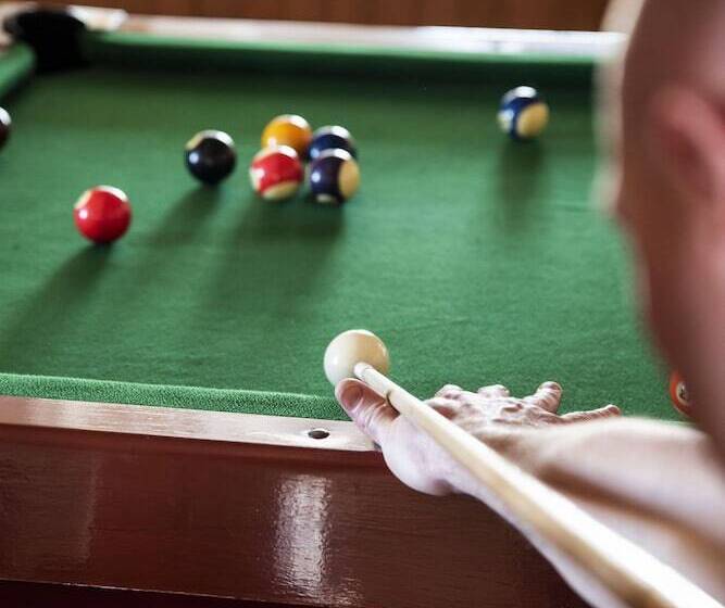 בית מלון כפרי Eiger Chalet