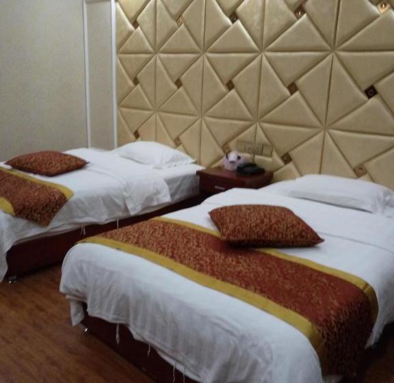 בית מלון כפרי Emeishan Jinmao