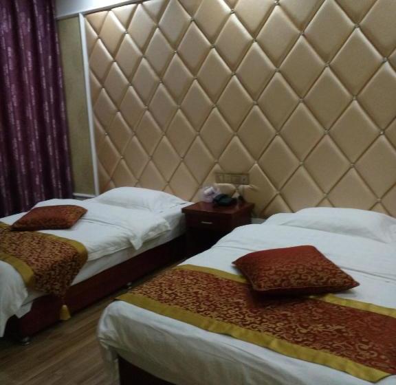 בית מלון כפרי Emeishan Jinmao