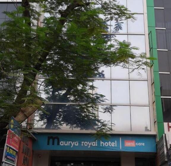 ホテル Maurya Royal