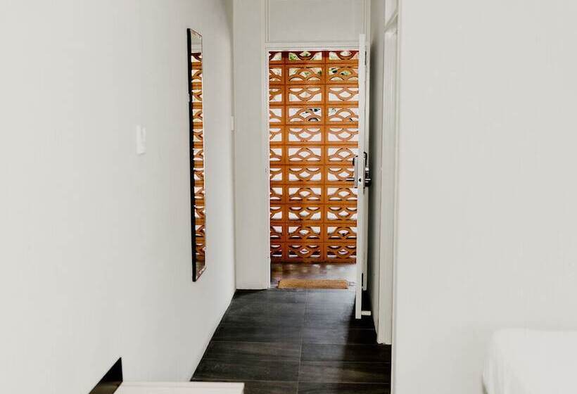 هتل Nightcap At Barkly