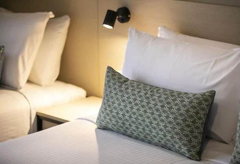 هتل Nightcap At Barkly