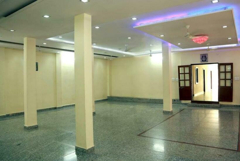 בית מלון כפרי Shri Narayan Palace