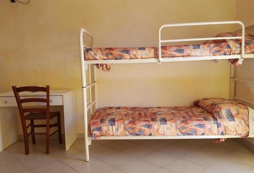 בית מלון כפרי Villa Etrusca