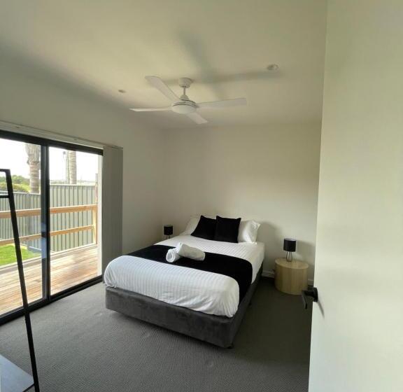 Inverloch Motel
