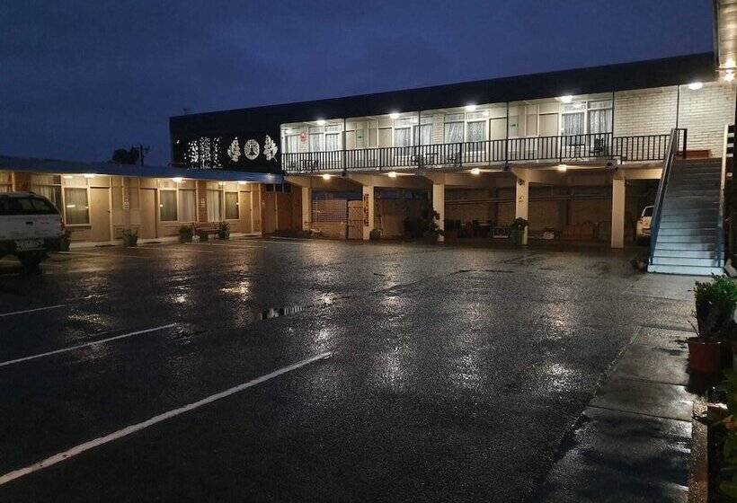 Morwell Parkside Motel