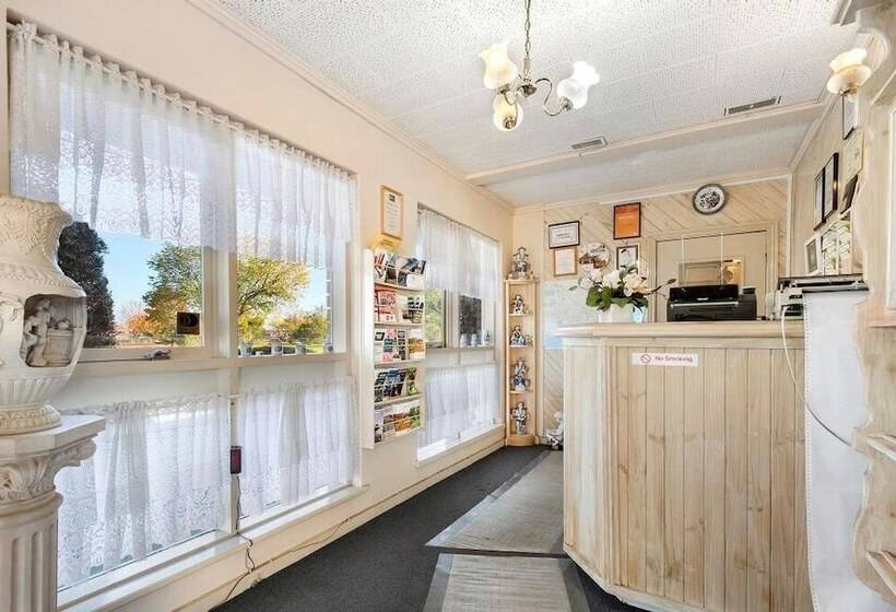 Morwell Parkside Motel