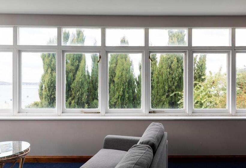 فندق على الطريق Battery Point Manor