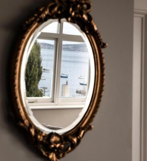 فندق على الطريق Battery Point Manor