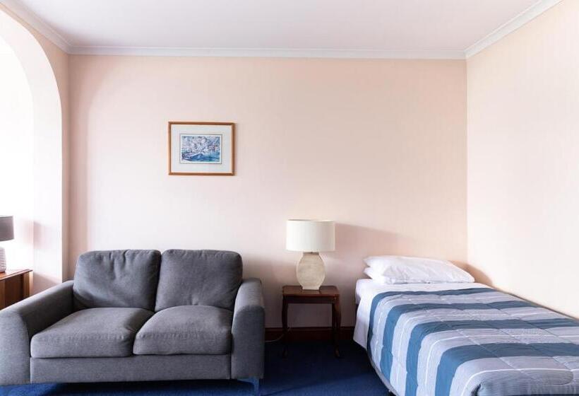 فندق على الطريق Battery Point Manor