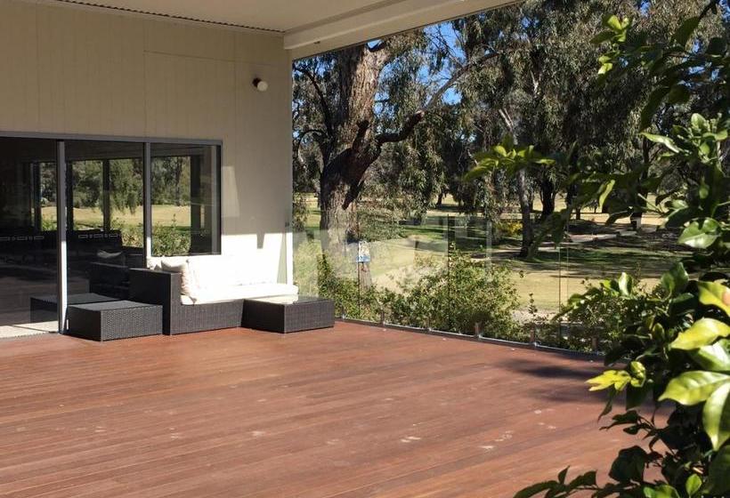 مُتل Deni Golf Resort