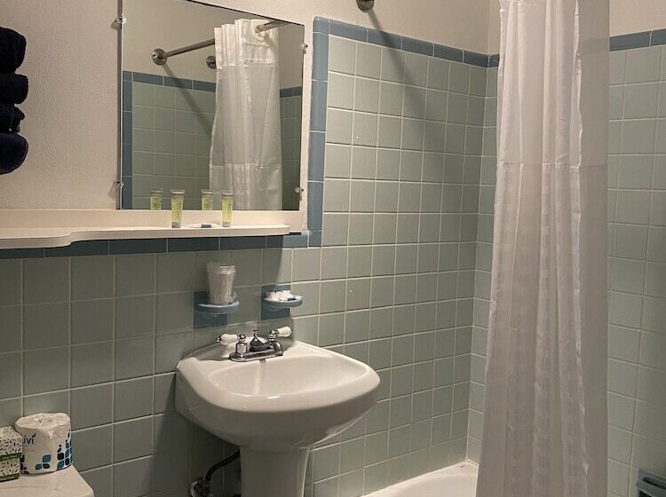 모텔 Saratoga Resort