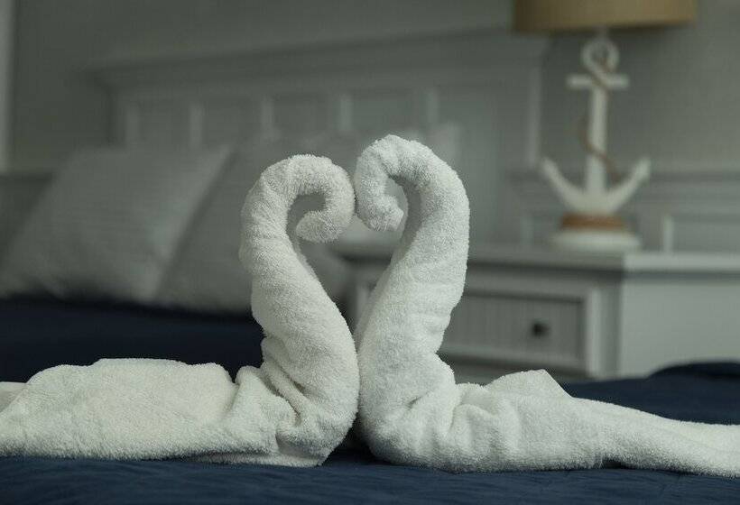 모텔 Saratoga Resort