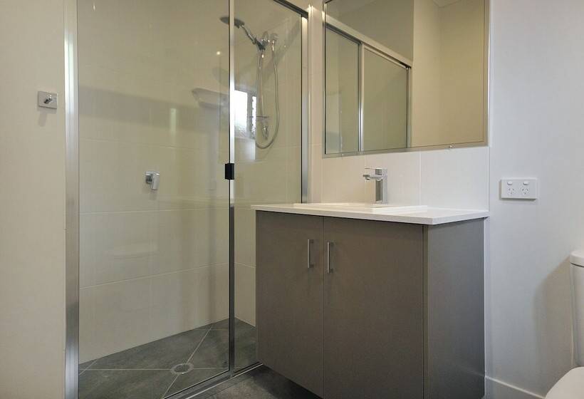 Northpoint Motel Apartments