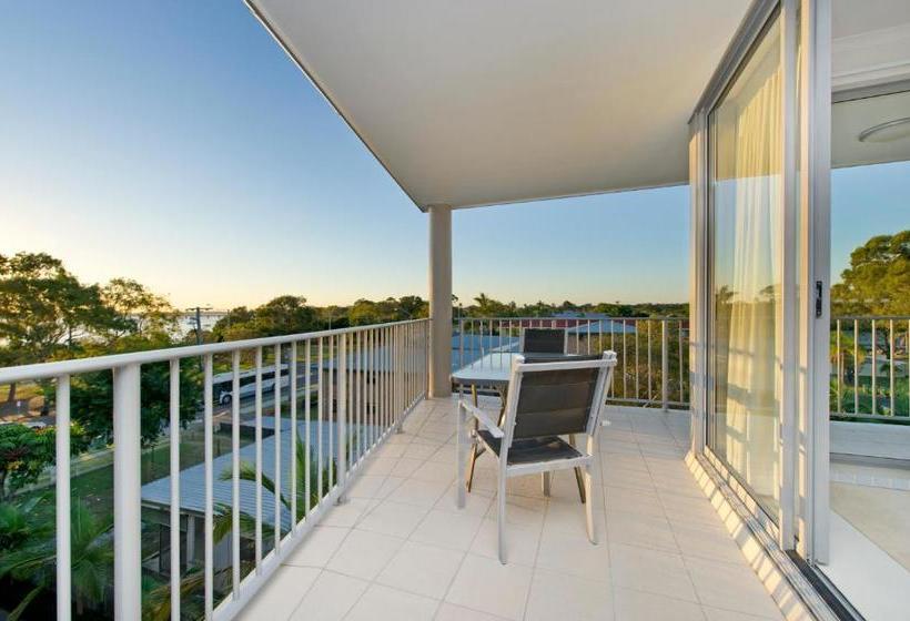 On The Bay Apartments