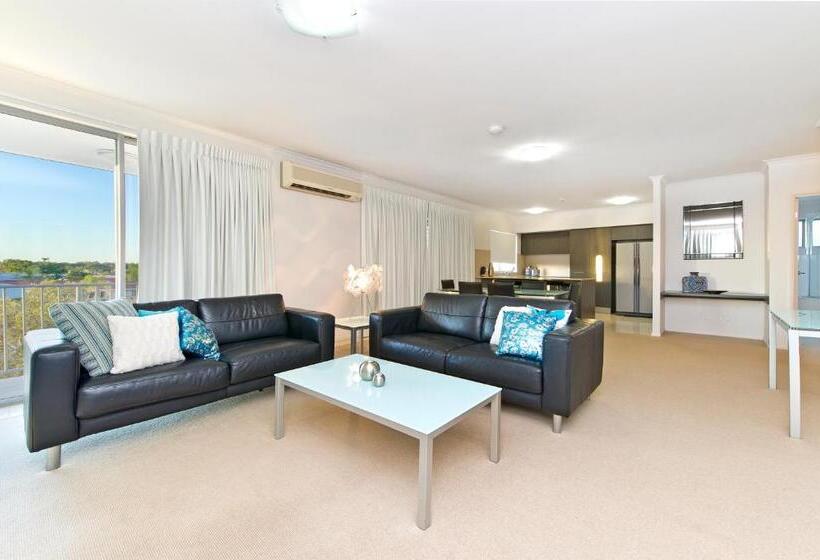 On The Bay Apartments