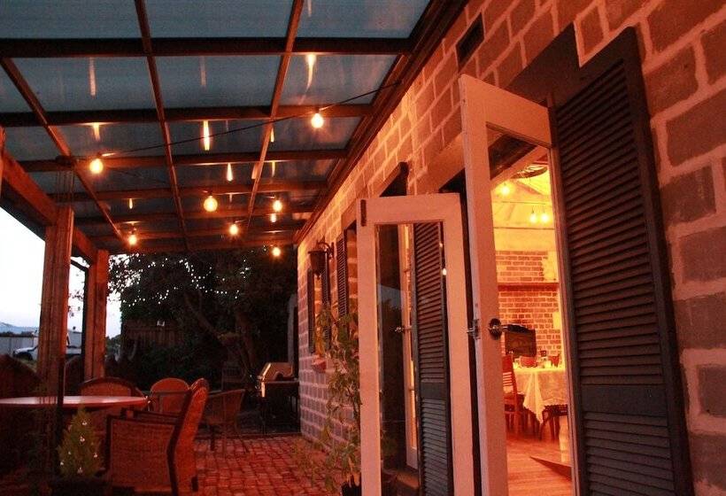 بنسيون Bakehouse  38 Restaurant & Guesthouse