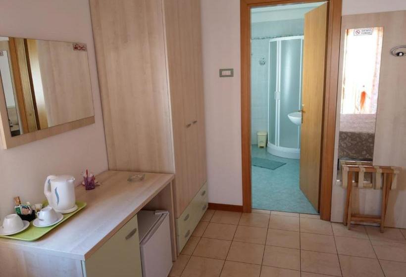 ペンション Bar Moro 1963