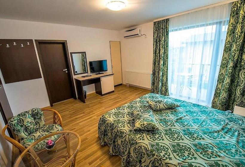 Пансион Elina