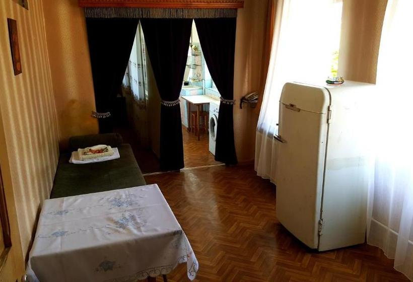 پانسیون Guest House Salome