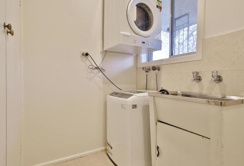 بنسيون Ivy Units Glen Waverley