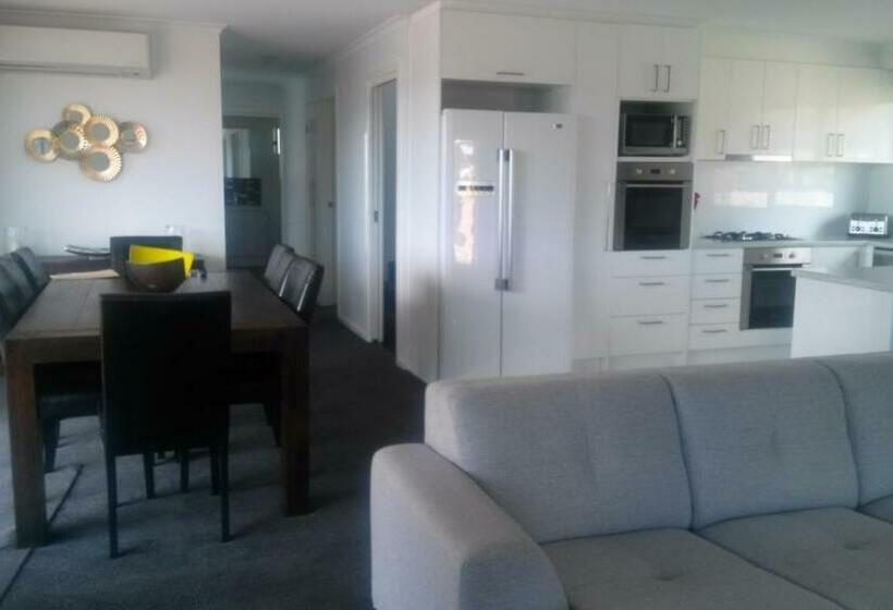 ペンション Jindabyne Guest House