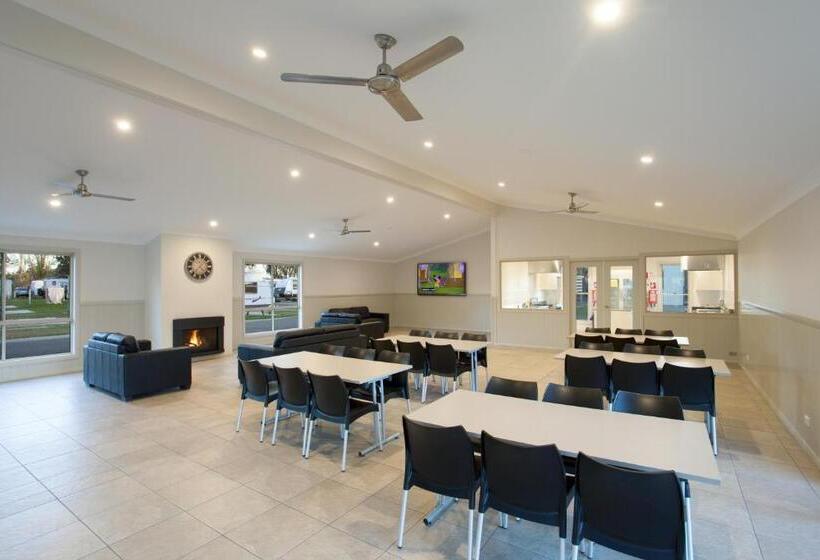 بنسيون Paradise Tourist Park